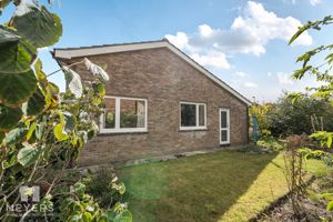 Photo 11- click for photo gallery